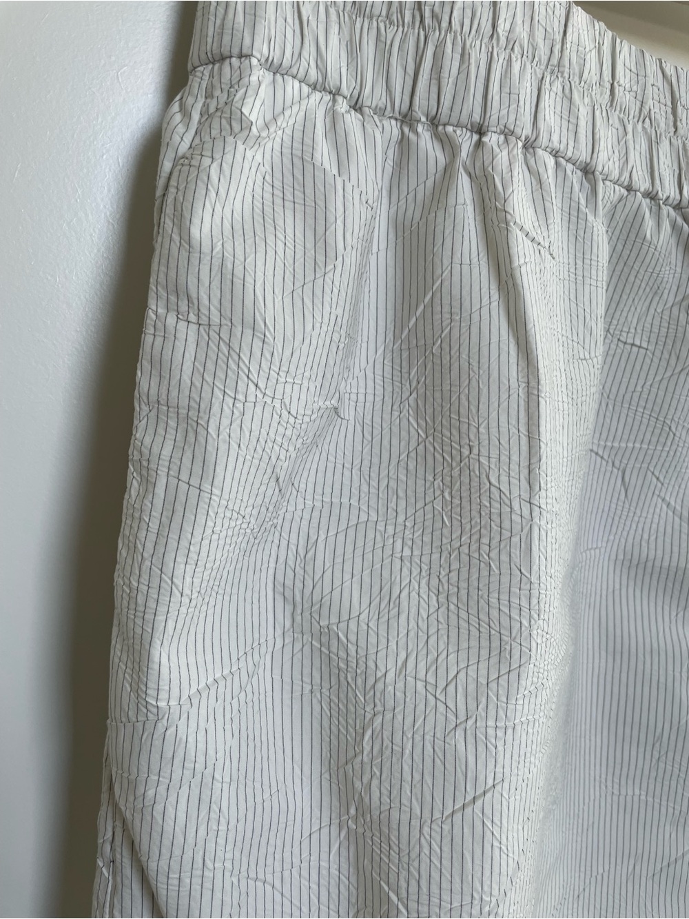 COS  Crinkled Pinstripe midi skirt in black and white size 6 - Picture 6 of 10